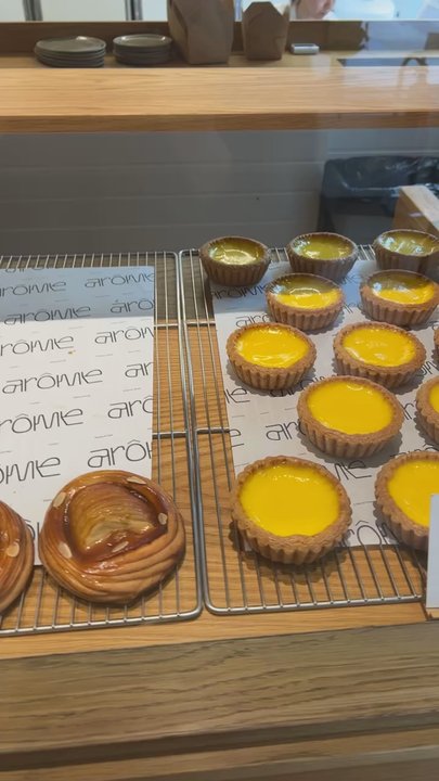 Arome - Influenced by YouTubers "Jolly" to come. Pricing was on the high end but tasted yummy. Got the honey butter toast and chocolate croissant. - Bakeries Near Me - London, XGL