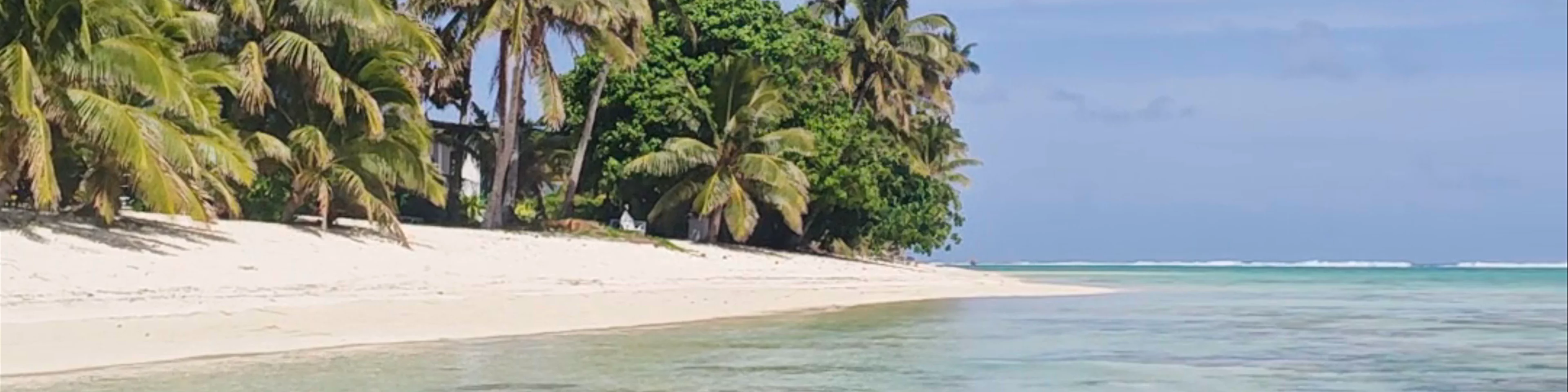 Titikaveka Beach