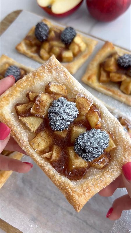 Apple and Backberry Pastries