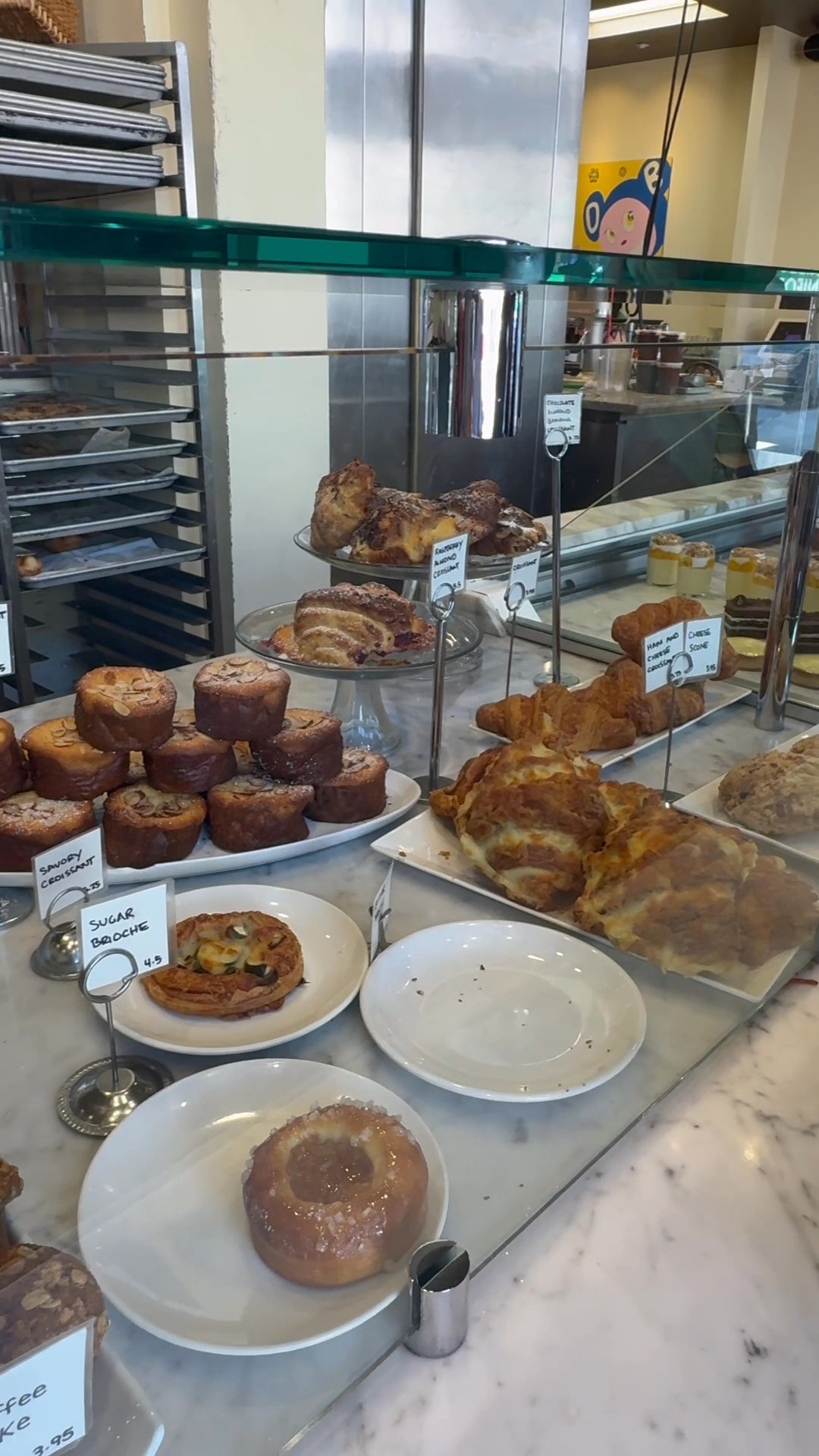 その他  BAKERY B PATISSERIE - Updated June 2026 - 8084 Photos & 3778 Reviews