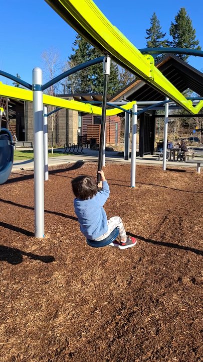 Covington Community Park - Cool ziplines for kids - Parks Near Me - Kent, Washington
