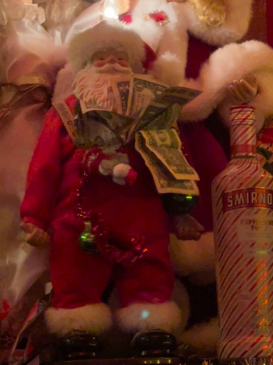 Miracle - Santa - Cocktail Bars Near Me - Pittsburgh, Pennsylvania