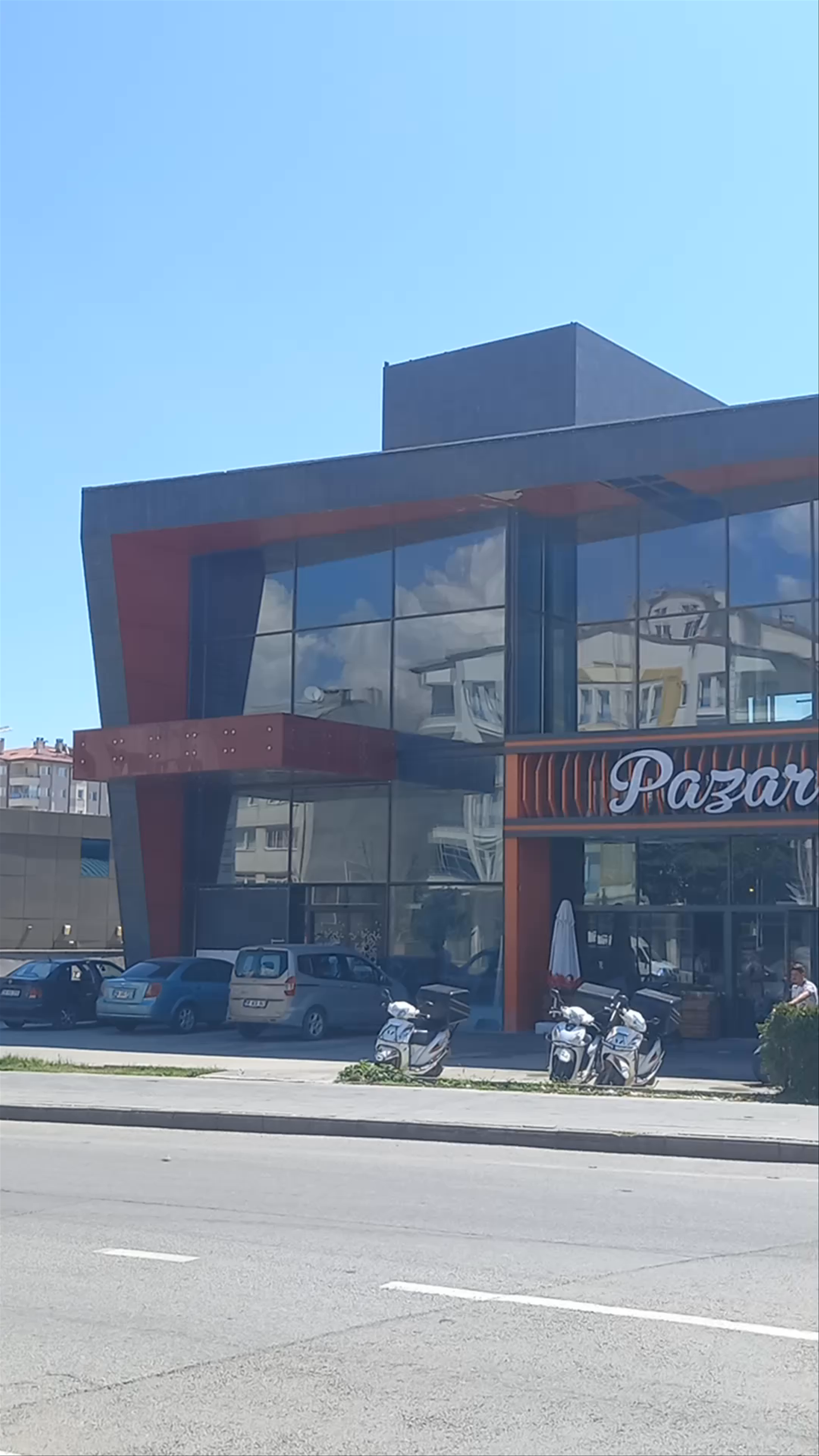 Modern Döner Experience at Pazar Döner in Kadı Burhanettin, Türkiye