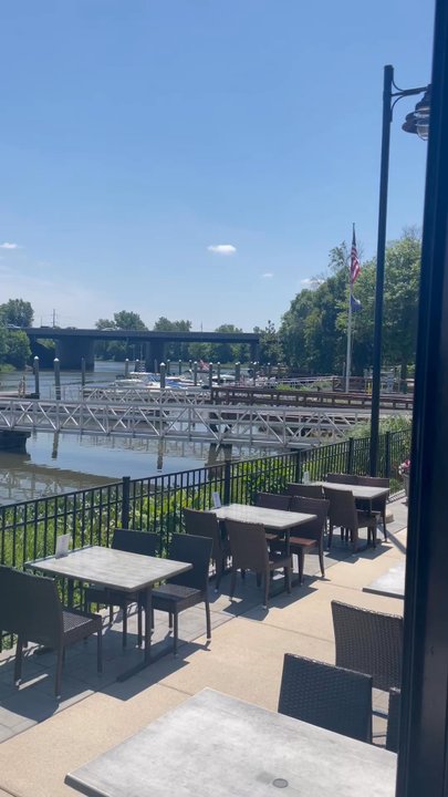 STINGER’S WATERFRONT - Updated July 2025 - 358 Photos & 378 Reviews ...