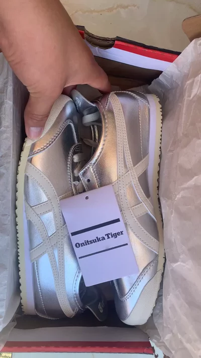 Onitsuka Tiger Sneakers