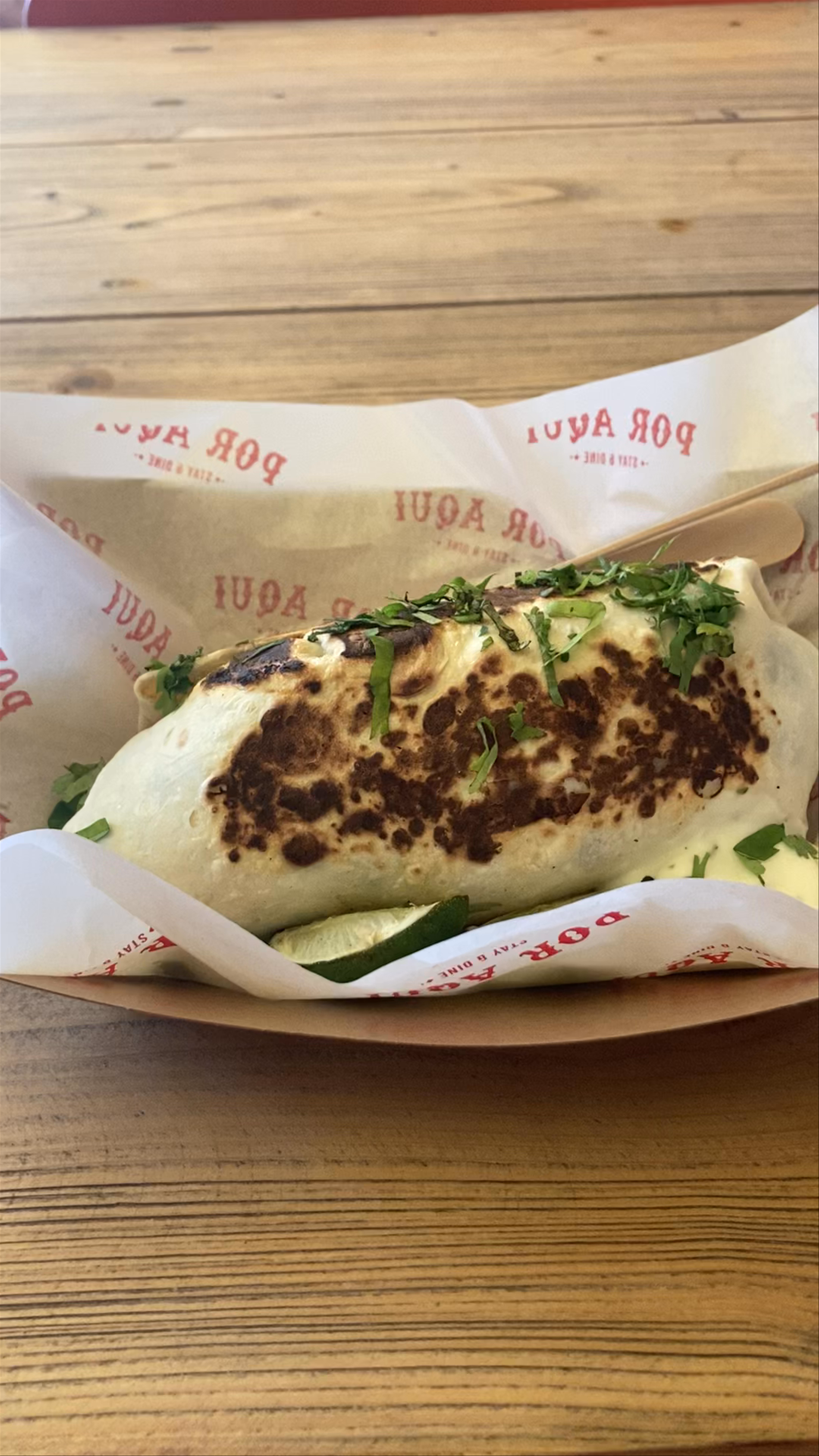 Por Aqui Stay & Dine