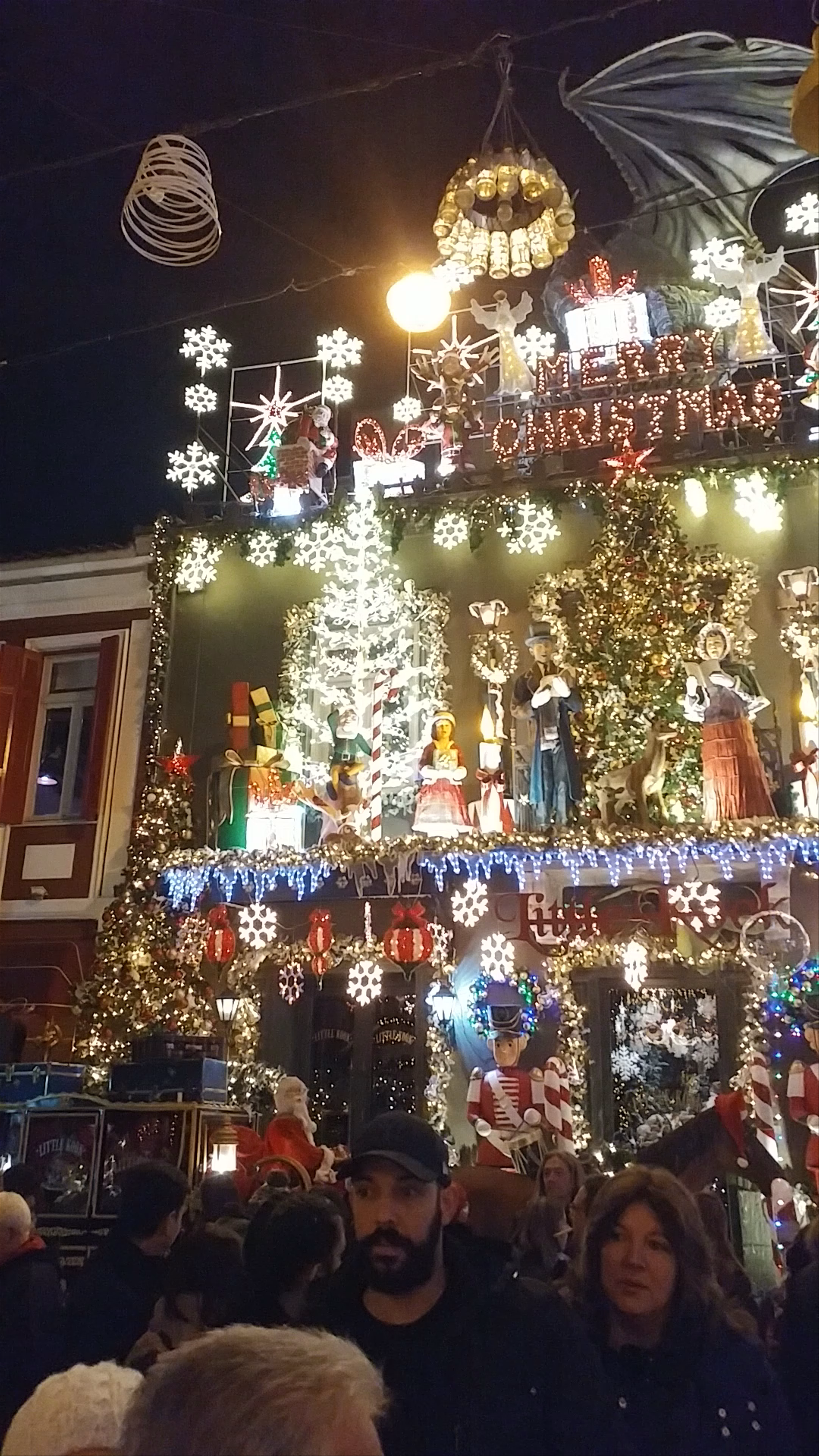 Little Kook Athens: Magical Christmas Wonderland in the Heart of the City