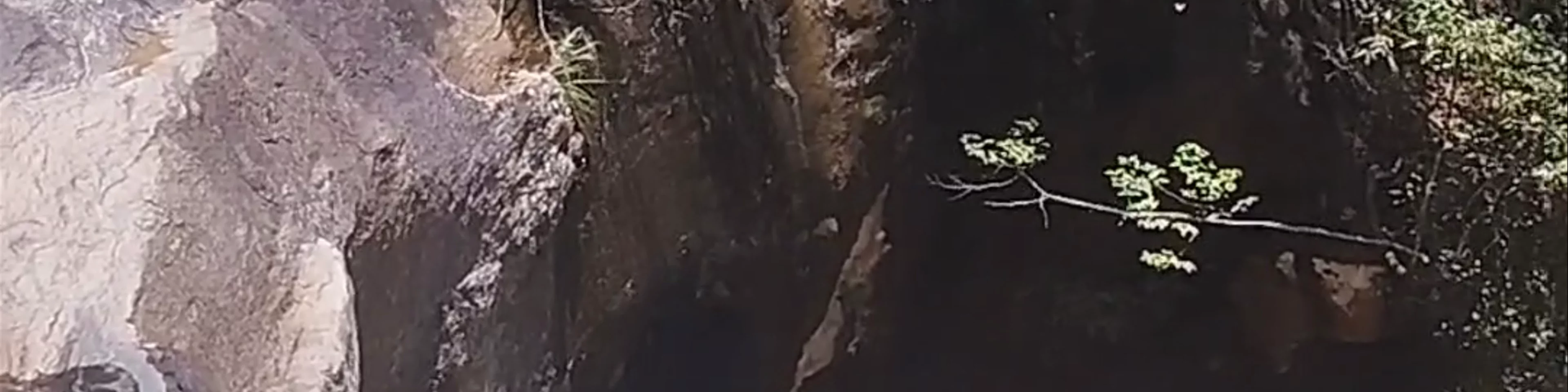Diyaluma Falls