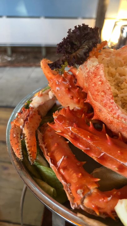 Aquí Está Coco - Whole king crab for two - Seafood Near Me - Santiago, RM