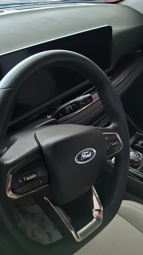 فورد تريتوري Ambienti 2023