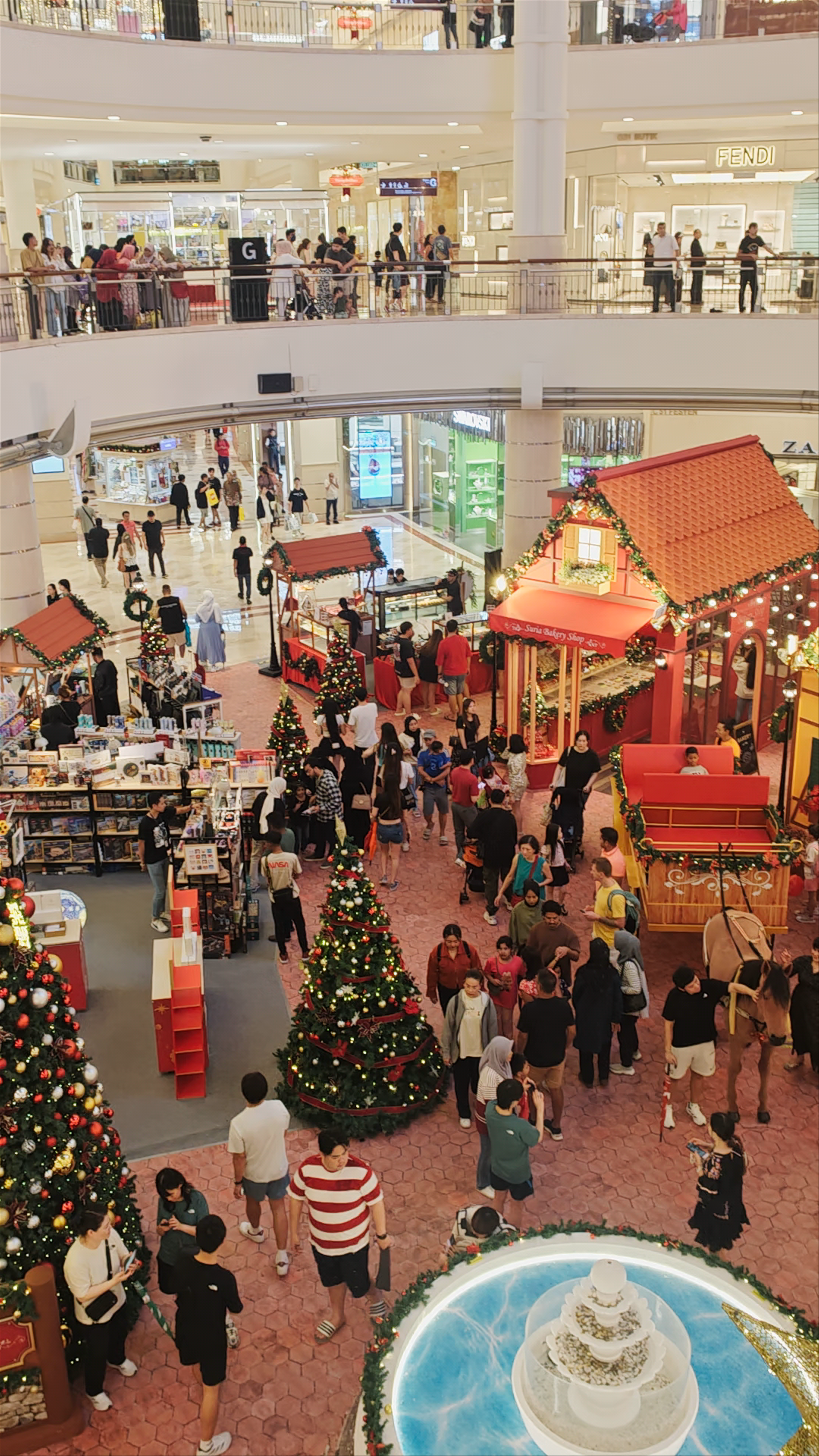 Festive Magic at Suria KLCC Mall, Kuala Lumpur