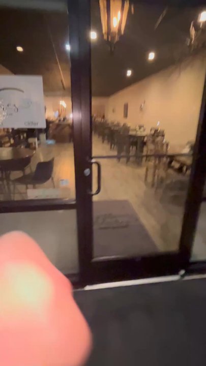 Branches Tasting Room - Entrance - Wine Bars Near Me - Chesapeake, Virginia