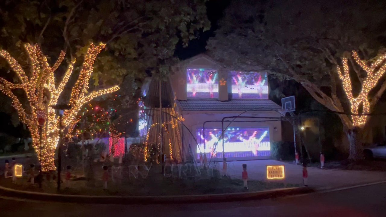 CHRISTMAS LIGHT SHOW - Updated January 2026 - 11 Photos - 104 NW 97th Way,  Coral Springs, Florida - Festivals - Yelp