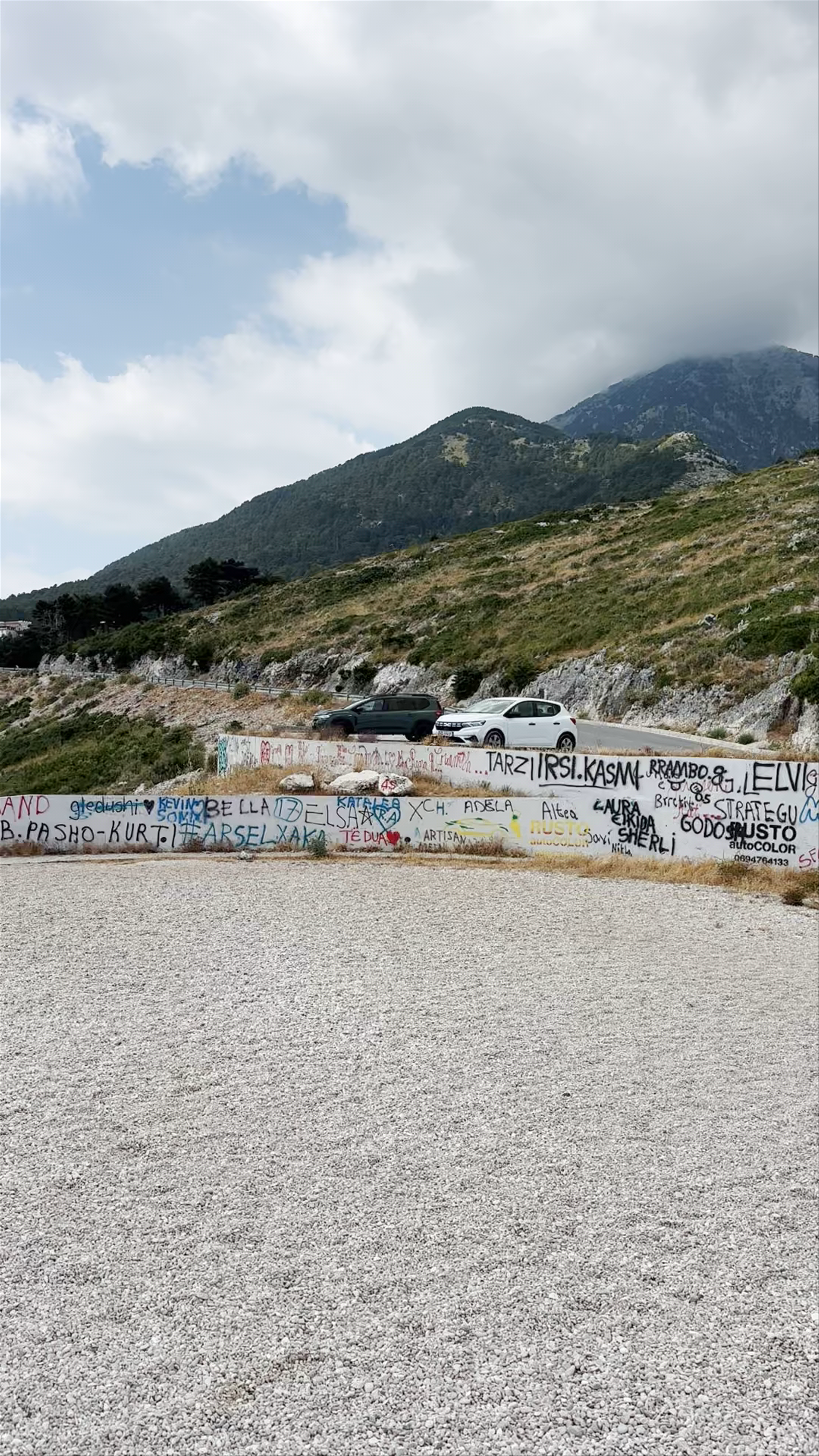 Panorama Llogara: Breathtaking Mountain Views in Albania