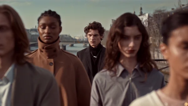 Vogue Italia - © Artlist