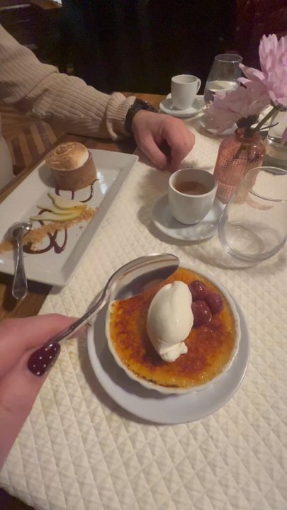Le Chateau - Crème Brule - French Near Me - La Crosse, Wisconsin