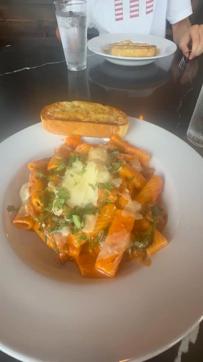 Gio's - Pizza Near Me - Stillwater, Minnesota