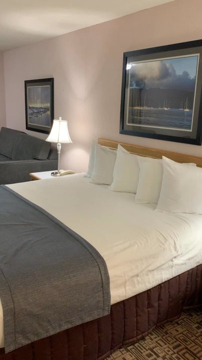 Shilo Inns Tillamook - Hotels Near Me - Tillamook, Oregon