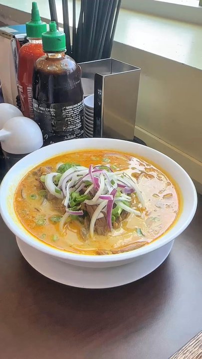 Pho Metro - Pho Metro - curry brisket pho - Vietnamese Near Me - Vaughan, Ontario
