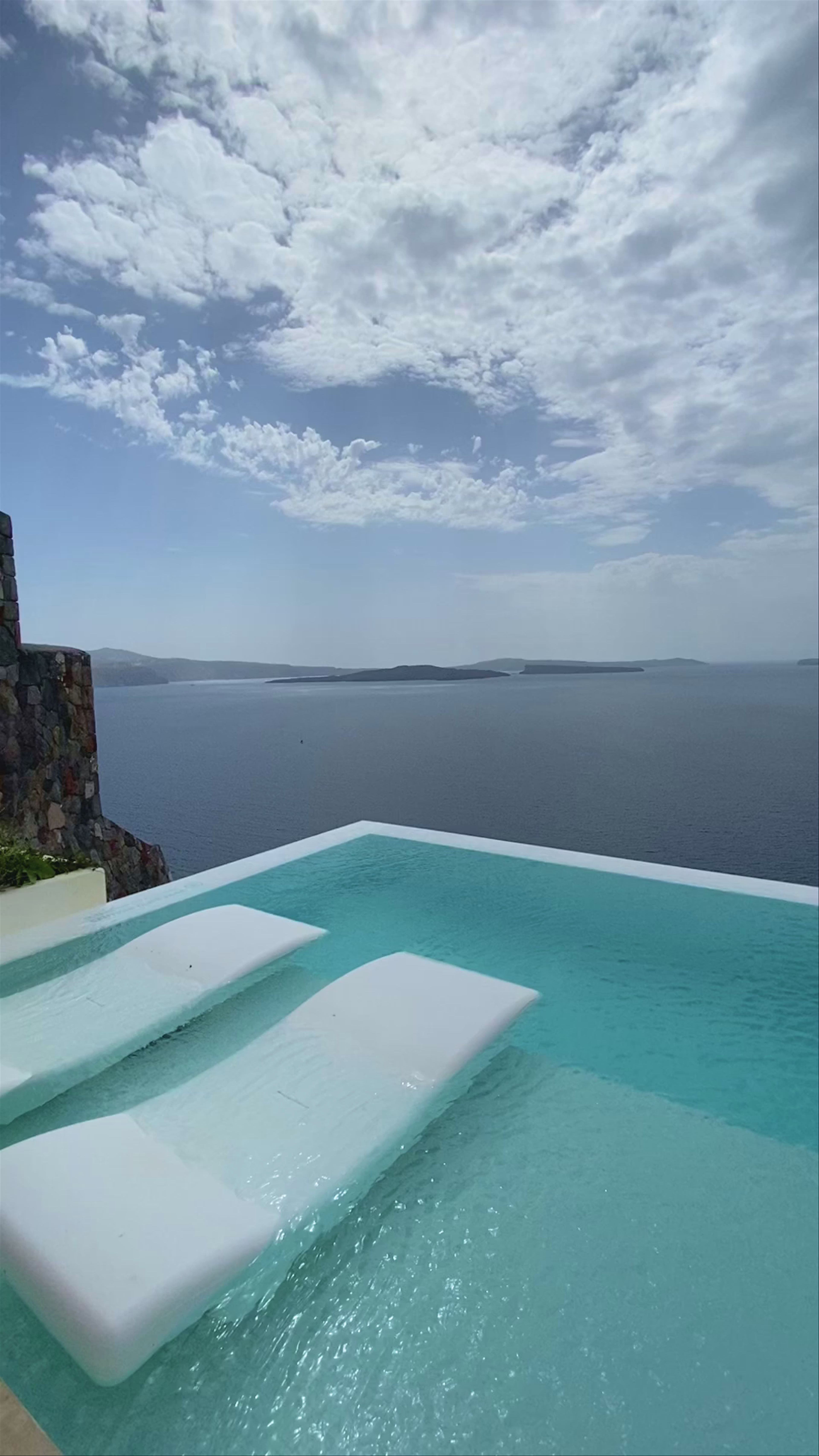 Luxury Infinity Pool Overlooking the Caldera at Canaves Oia Suites, Santorini