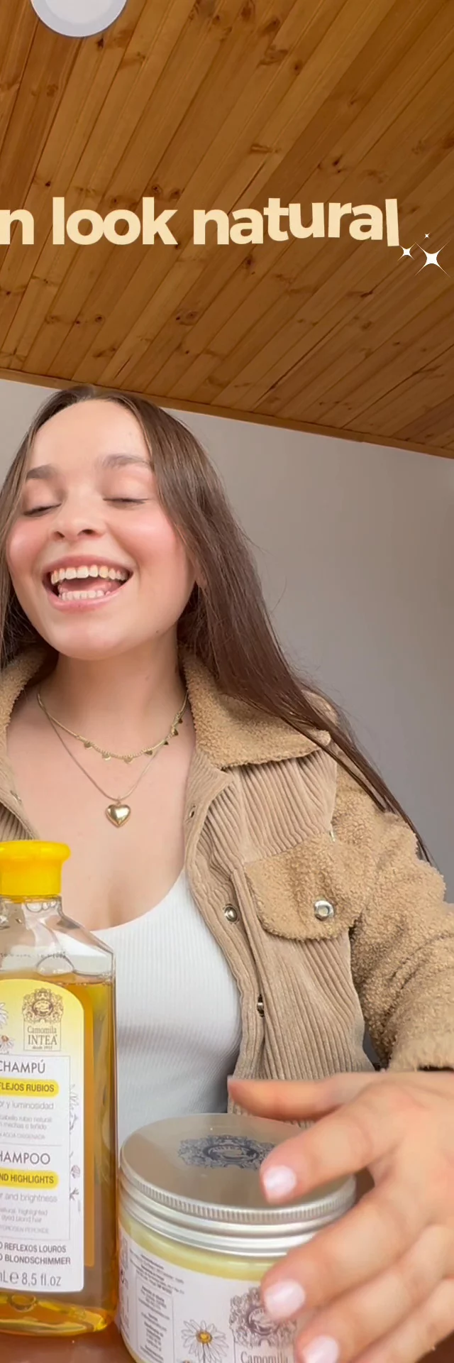 Rubio con look natural sin gastar tanto dinero 