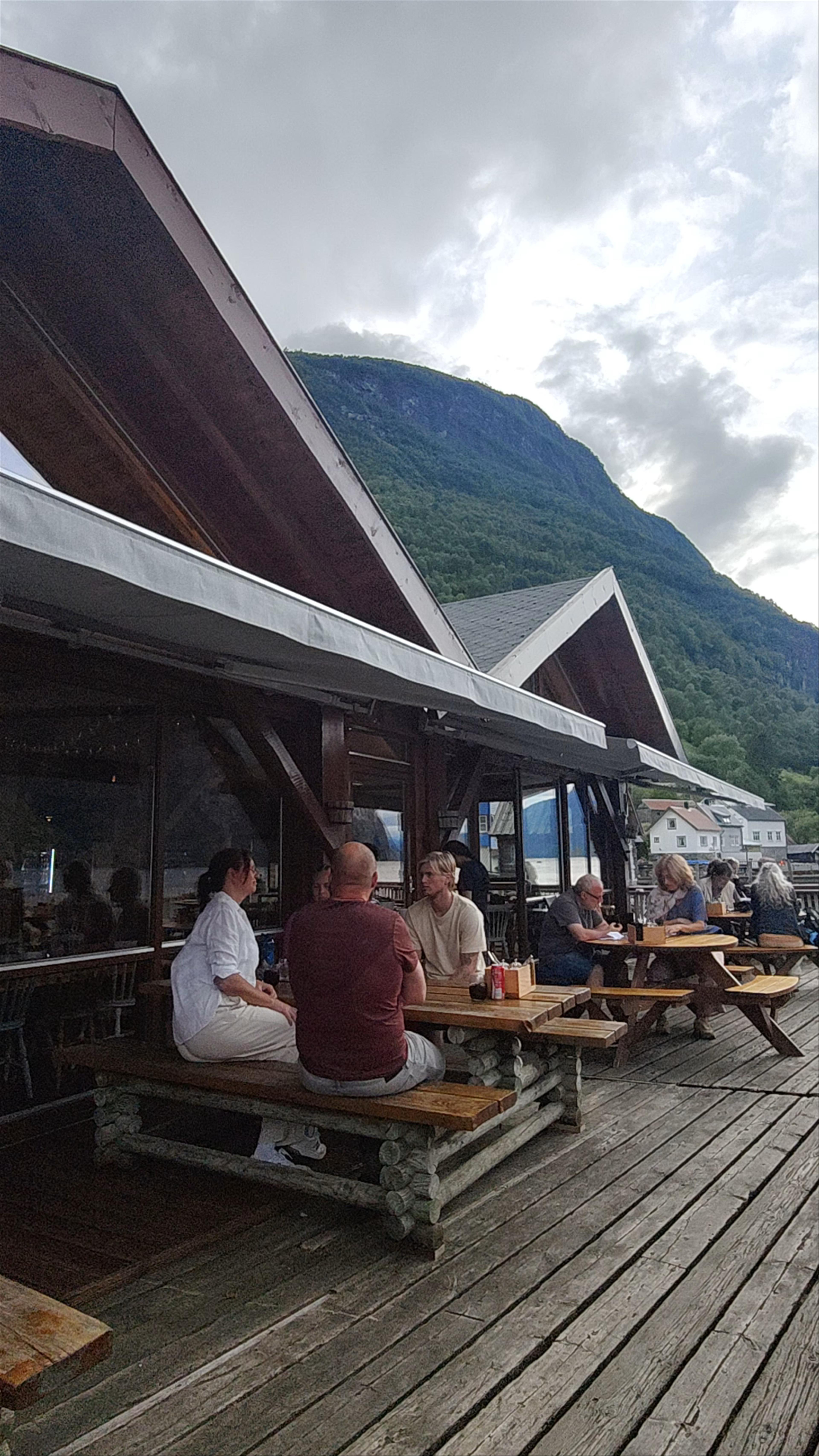 Undredal Brygge Restaurant
