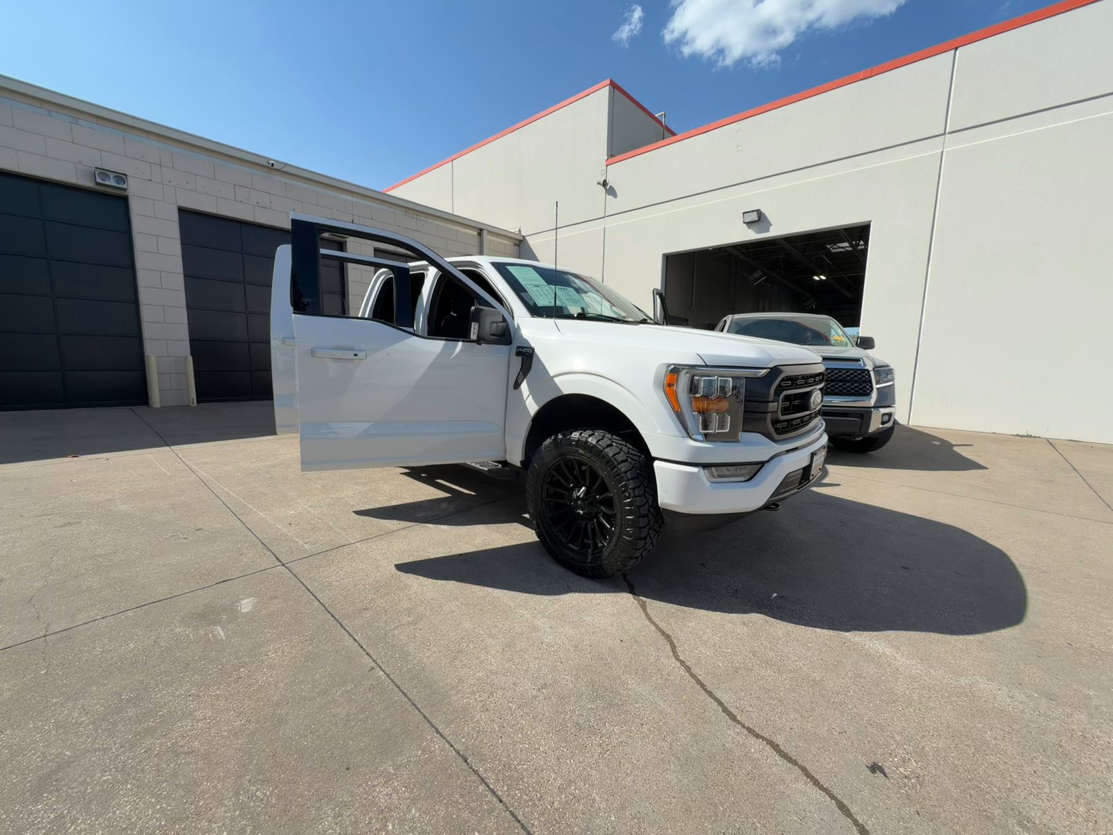 Lifted Trucks - #TX10284 - 2023 Ford F-150 XLT SuperCrew
