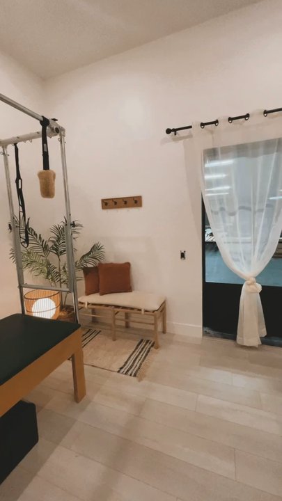 Allonge Pilates - Pilates Near Me - Costa Mesa, California