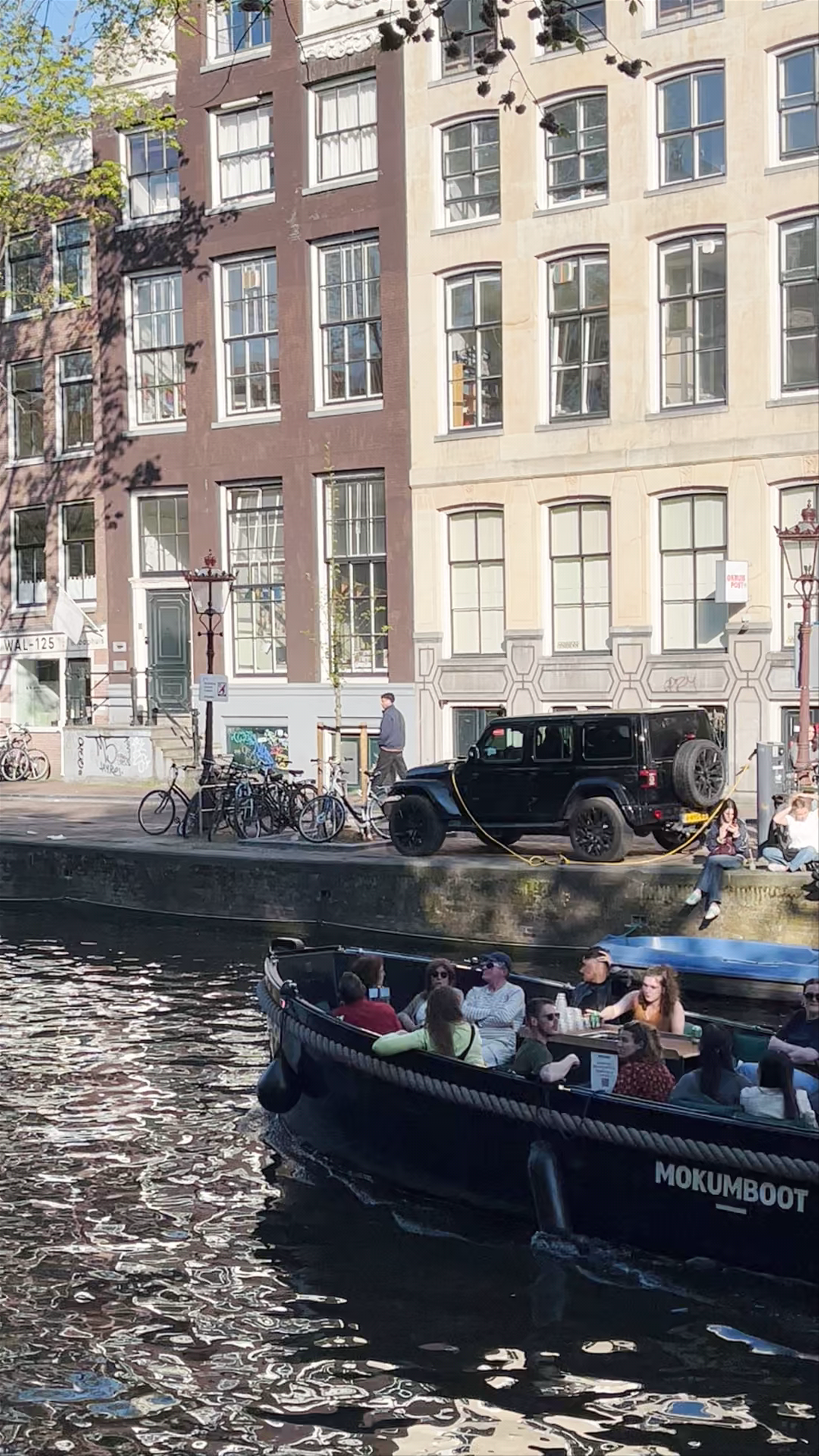 Mokumboot Canal Cruise Experience in Amsterdam