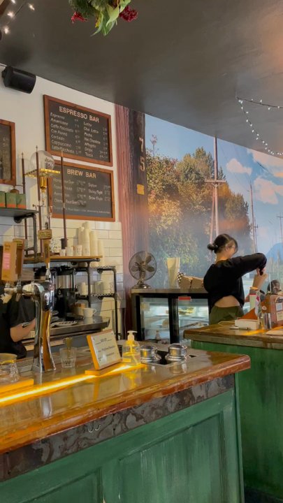 Platform 7 - Coffee & Tea Near Me - Vancouver, British Columbia