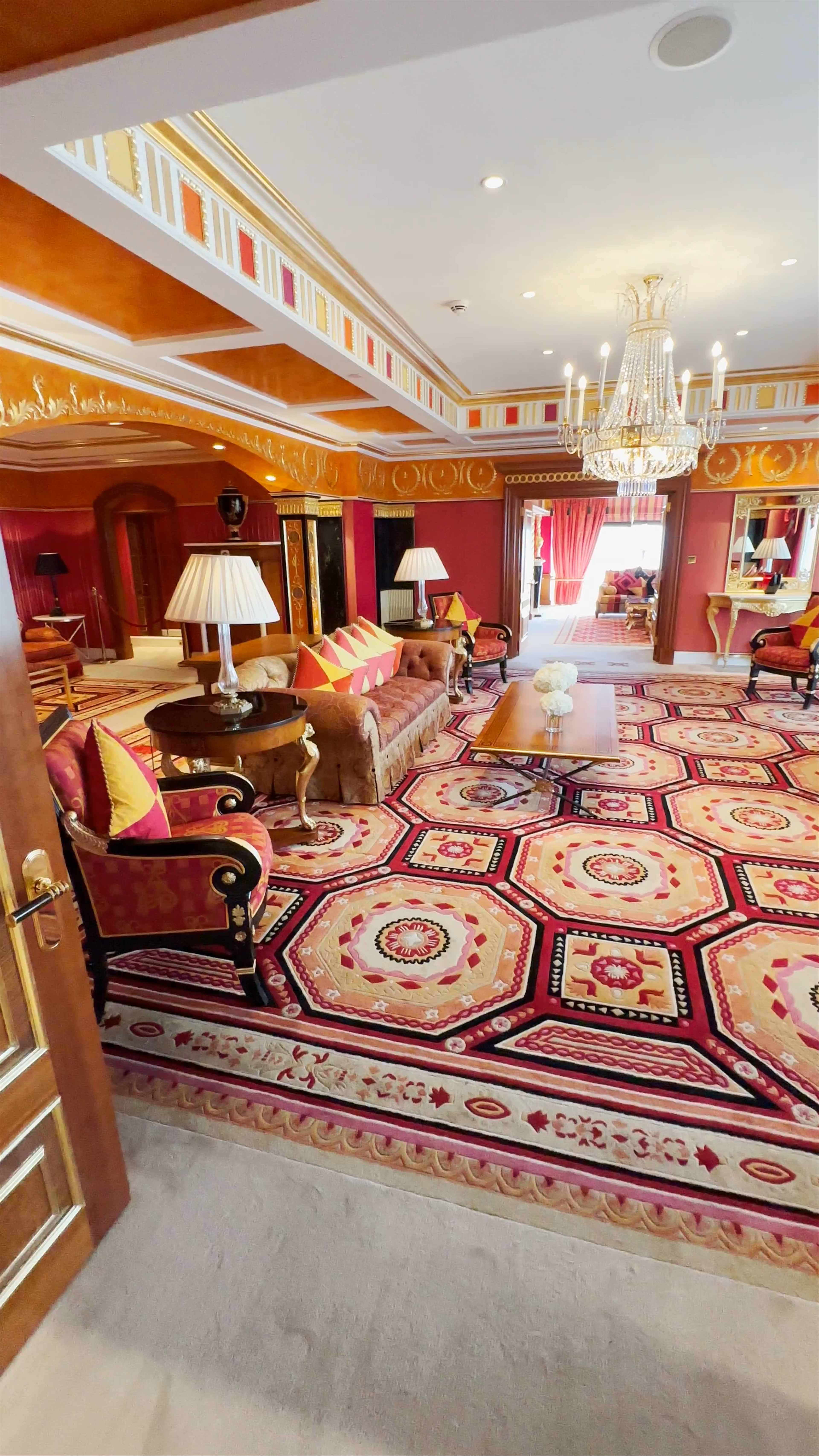 Inside the Luxurious Burj Al Arab Suite, Dubai
