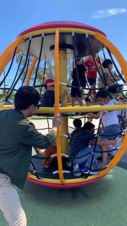 Lions Park - Parks Near Me - Costa Mesa, California