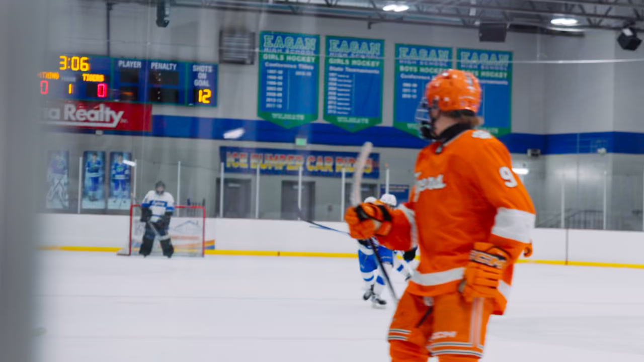 Cole Hille's Impressive Rebound Goal | Eastview High Highlights