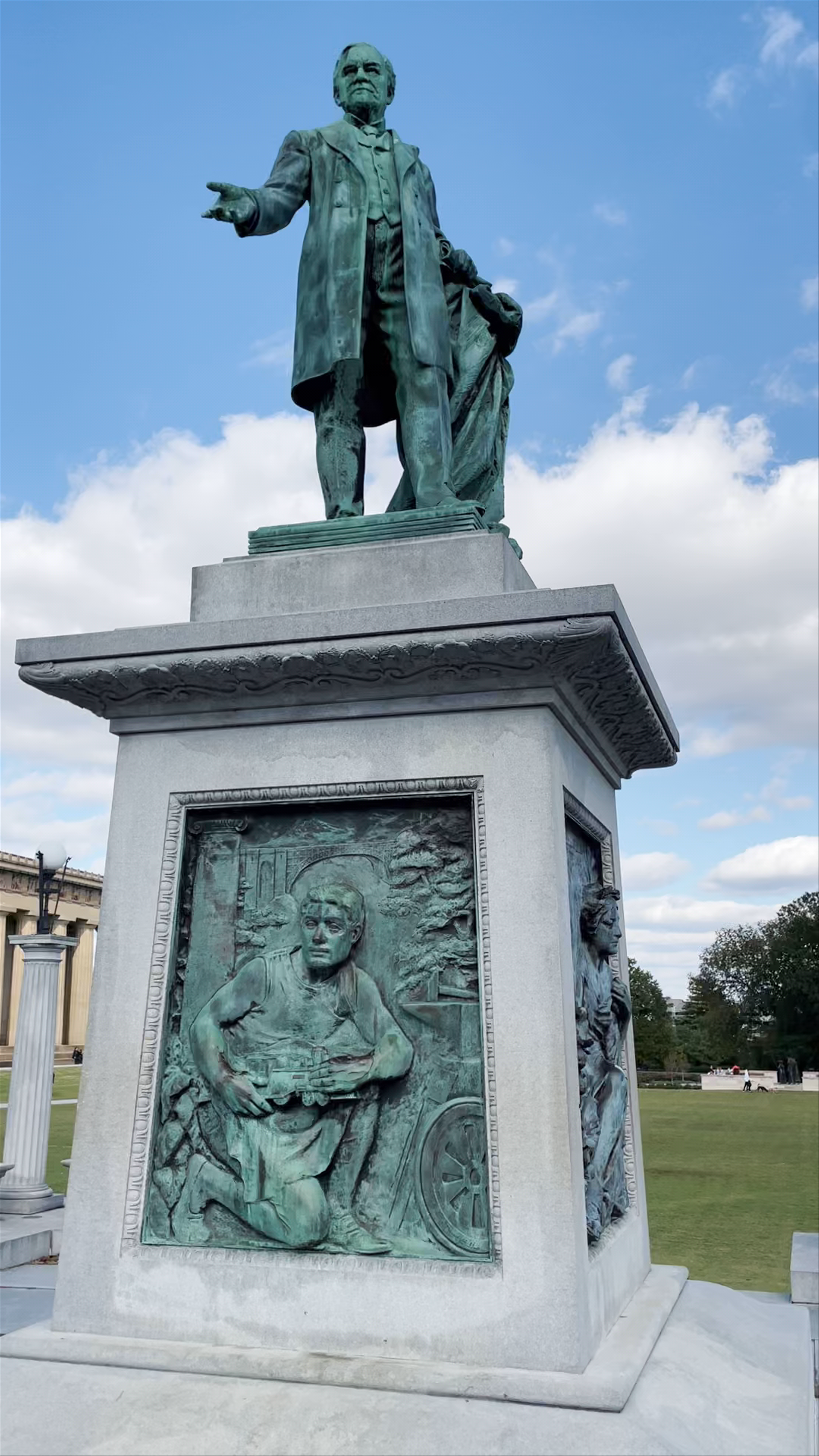 Centennial Park Statue and Historic Architecture in Nashville