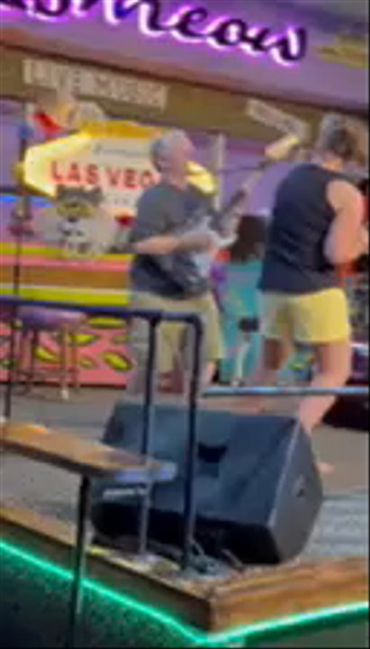 Cat's Meow - Talk Dirty to Me - Karaoke Near Me - Las Vegas, Nevada