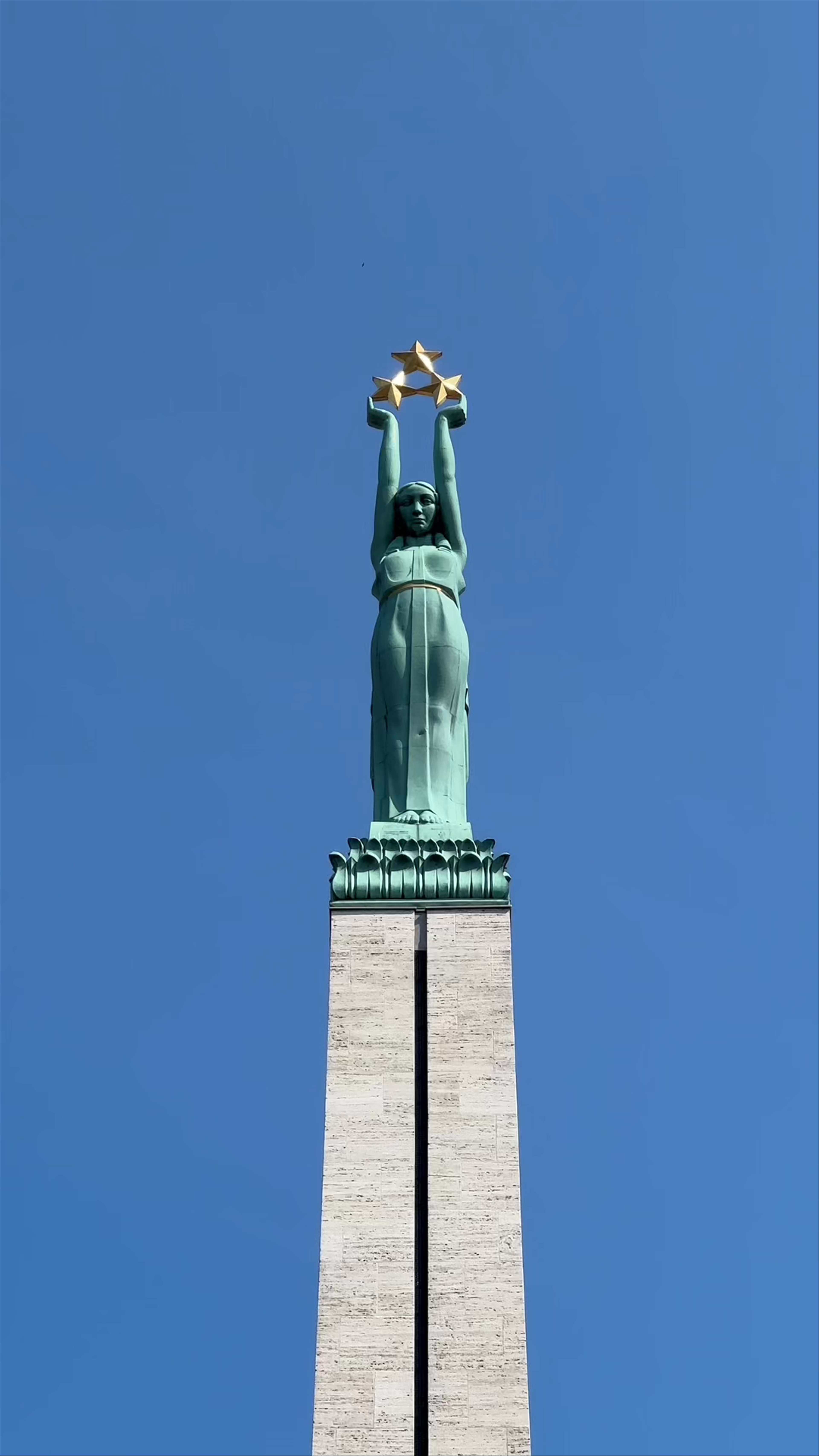 Freedom Monument: Riga's Emblem of Liberty and Hope