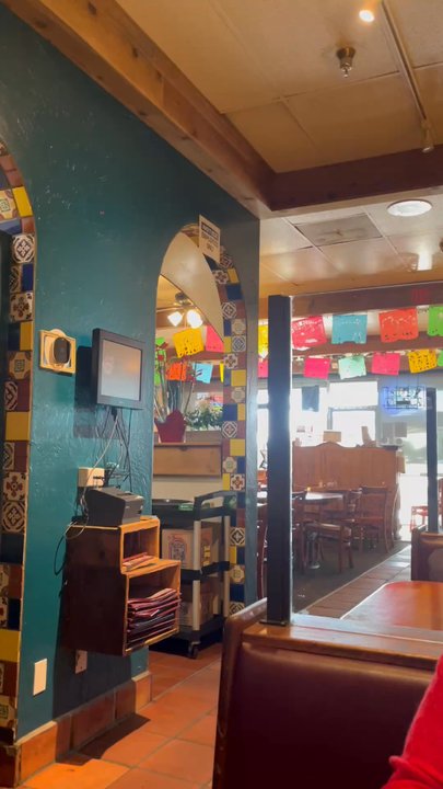 Sal's Mexican Restaurants - Video of interior from booth. - Mexican Near Me - Madera, California