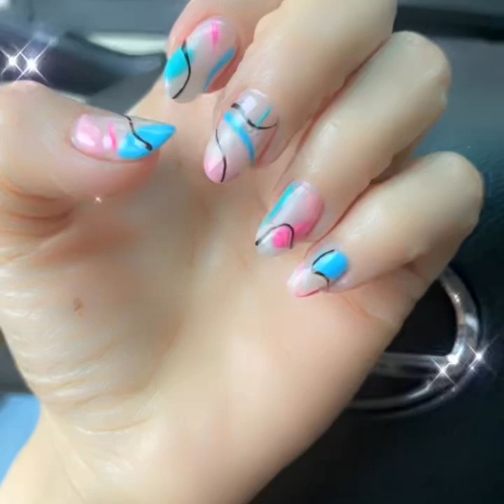 Glamorous Nails & Spa - Love the magic Van is doing! She is amazing - Nail Salons Near Me - Gaithersburg, Maryland