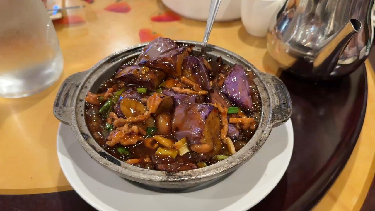 Din Ho Chinese BBQ - Egg plant clay pot - Barbeque Near Me - Austin, Texas