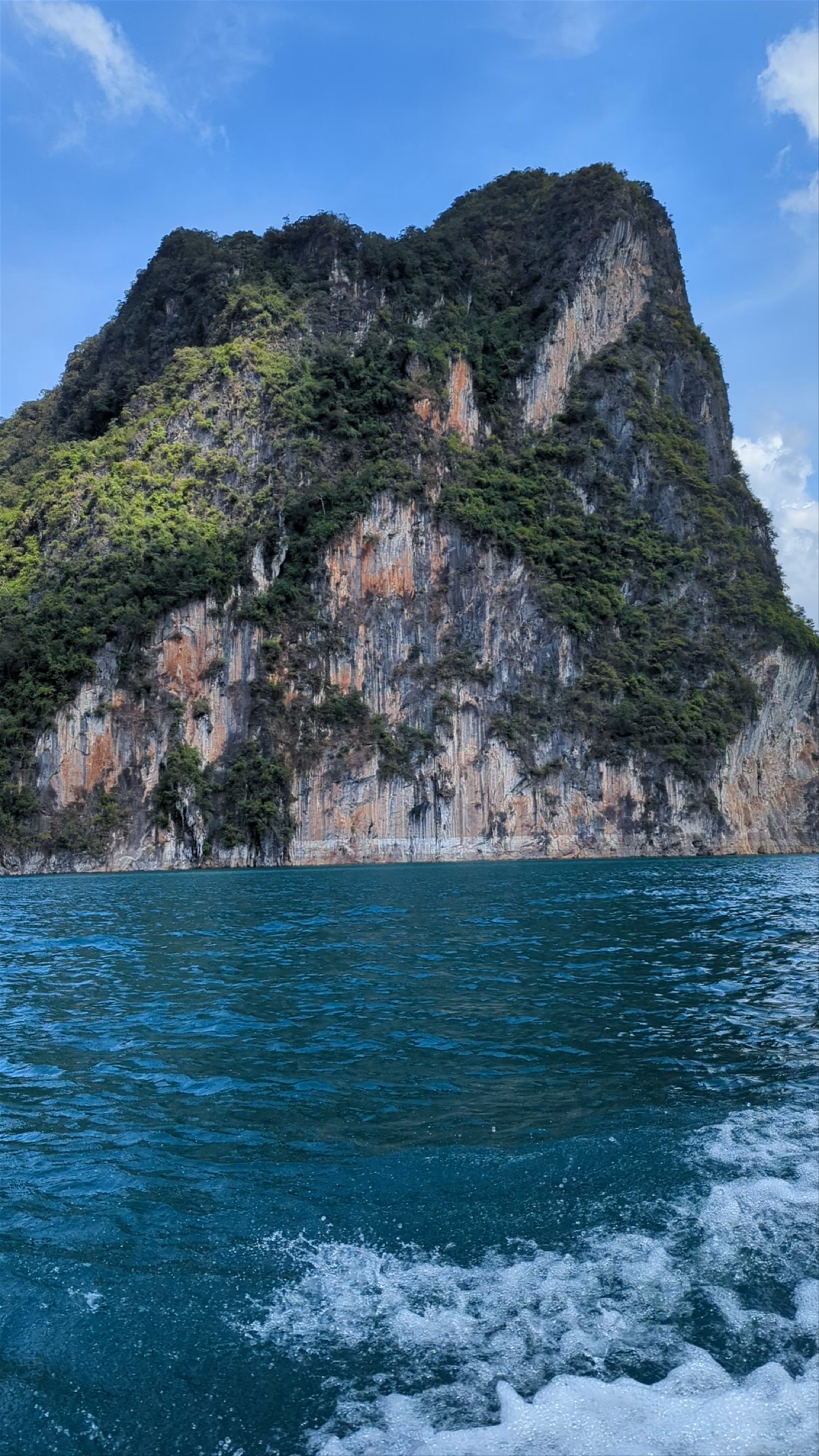 Cheow Lan Lake
