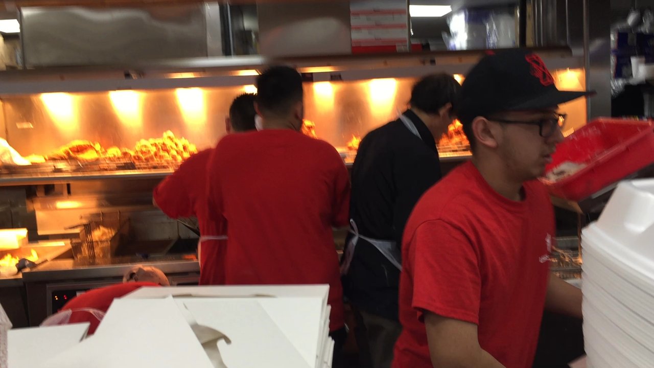 Lisa's Chicken and Seafood - Chicken Shop Near Me - Fort Worth, Texas