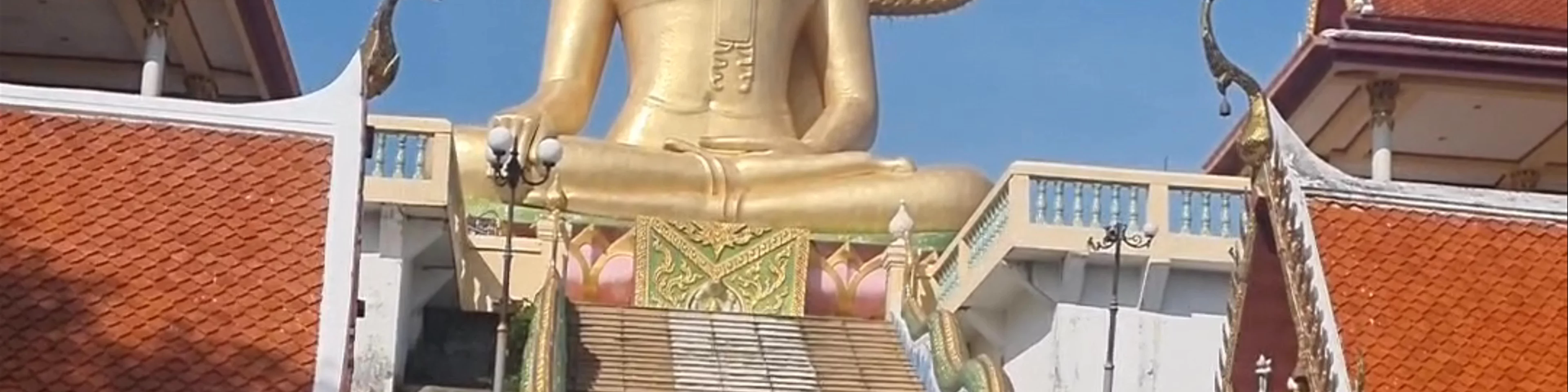 Big Buddha Temple (Wat Phra Yai)
