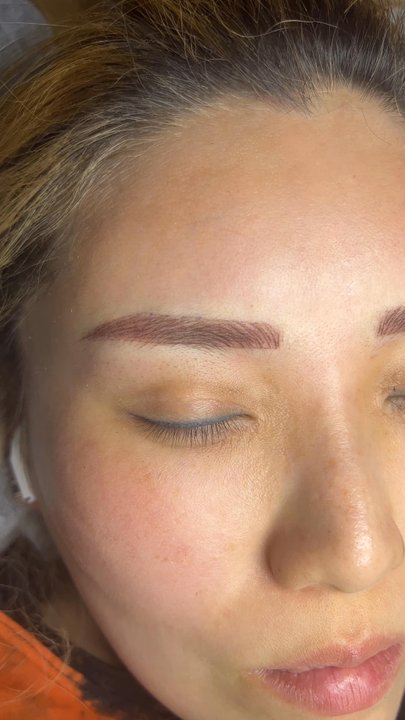 3D Eyebrows - Permanent makeup makes you look beautiful. - Eyelash Service Near Me - Fullerton, California