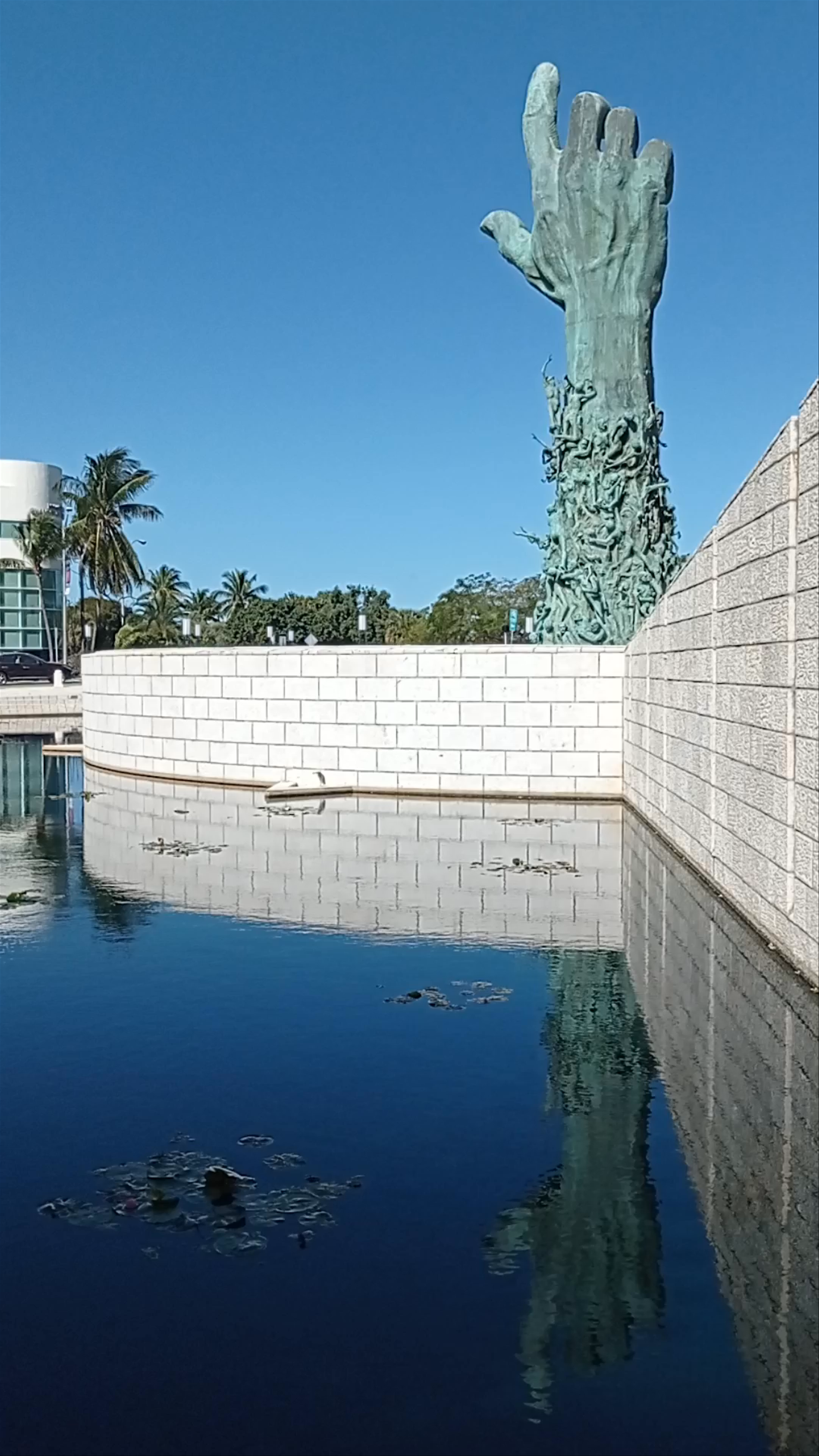 Holocaust Memorial Miami Beach