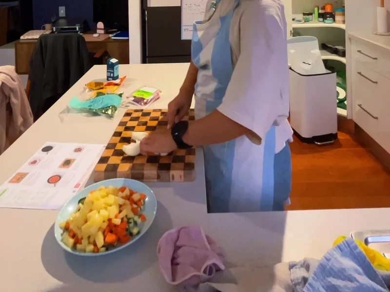 HelloFresh – Easy Lunch Routine with Meal Kit