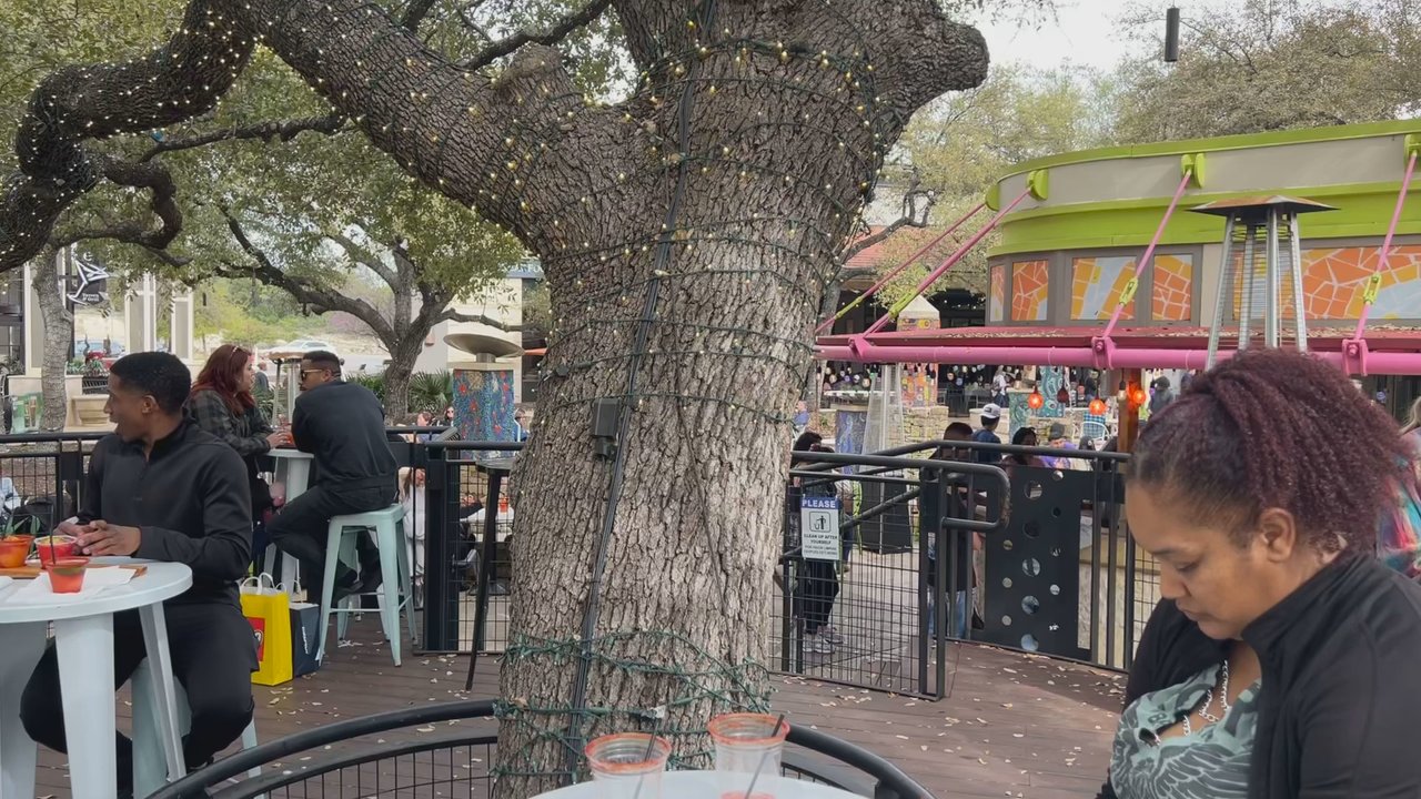 Tiny Cantina - Outdoor seating patio - Beer Bar Near Me - San Antonio, Texas