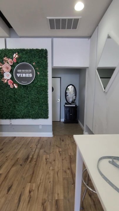 Good and Healthy Vibes - Cutest interior! - Juice Bars & Smoothies Near Me - Temecula, California