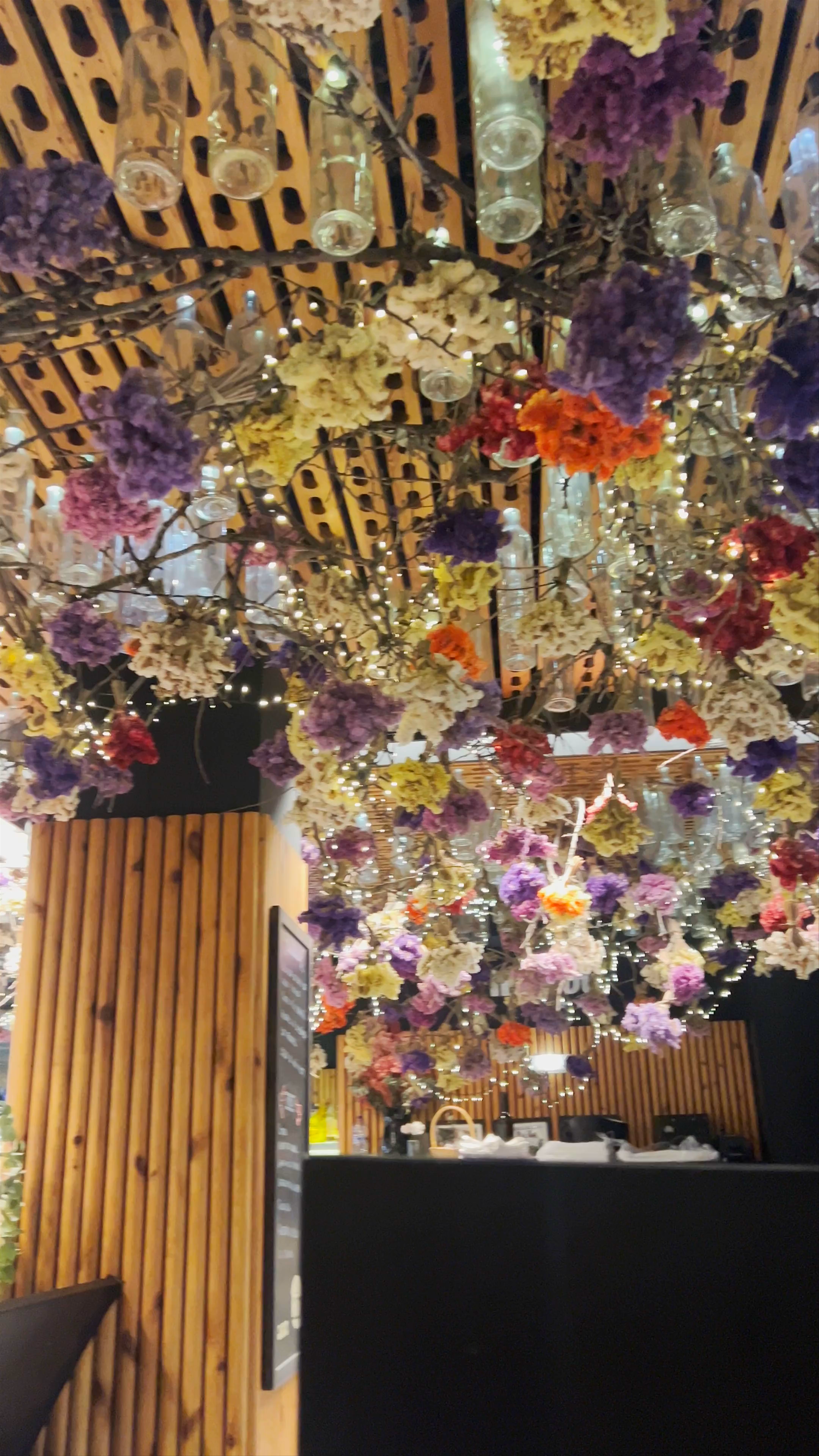 La Tapa at Plaza de las Flores: A Floral Culinary Gem in Murcia