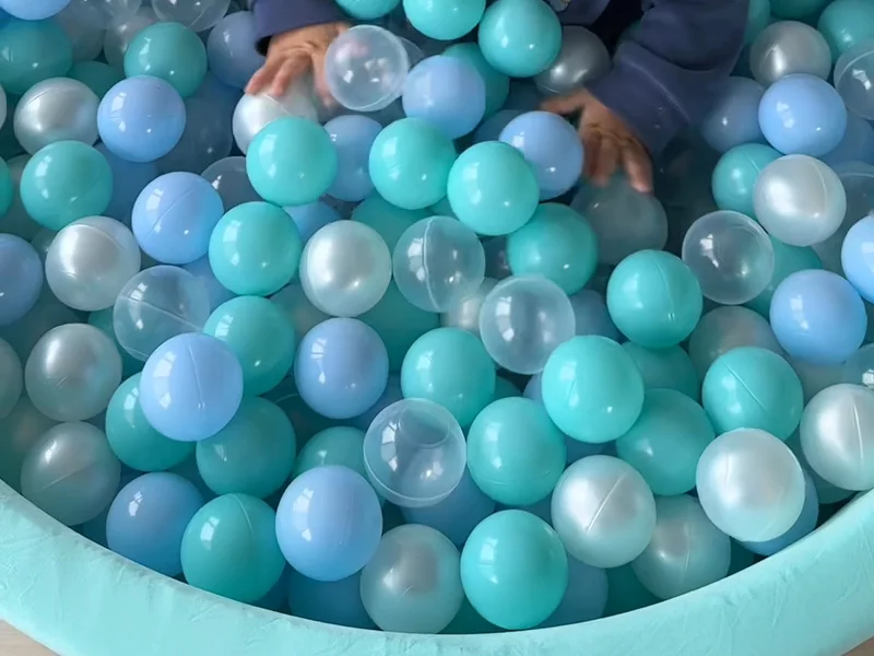 Ball Pit - Kids