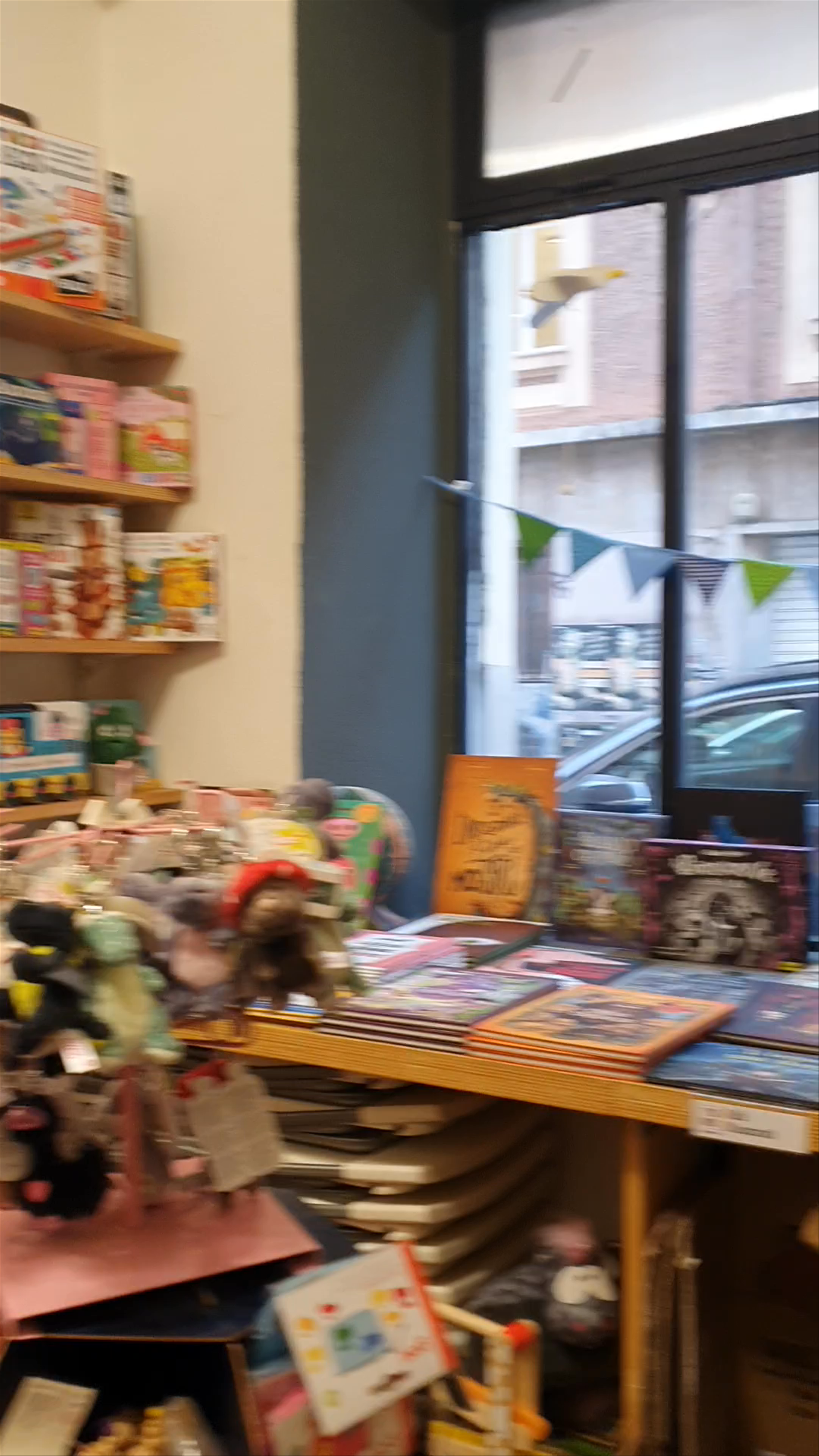 TOMO Libreria Caffè: Cozy Bookstore and Café Experience in Rome